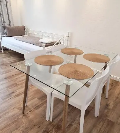 Ferienwohnung Hinterer Hafen 腓特烈港
